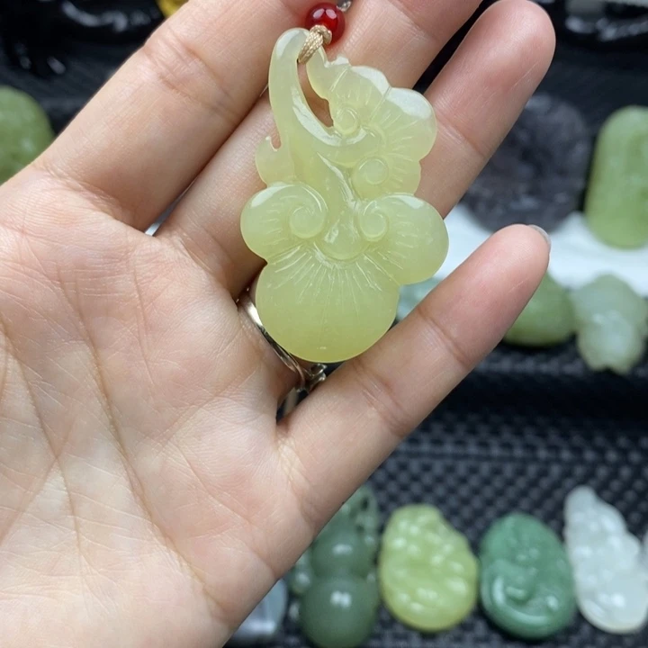 和田玉未镶嵌颈饰16