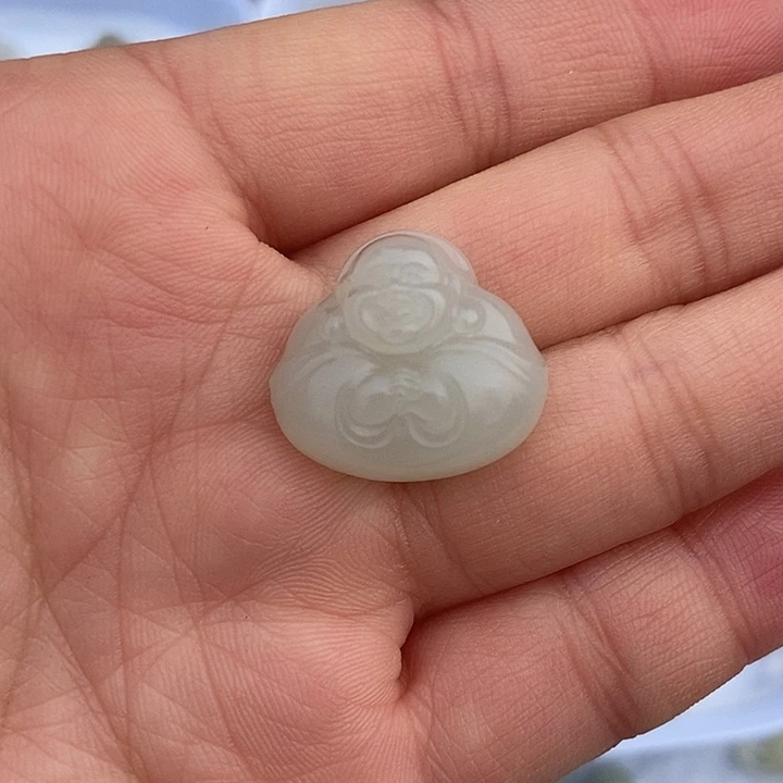 和田玉颈饰未镶嵌爱****.