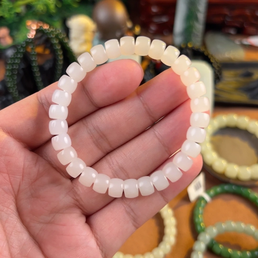 N***x和田玉未镶嵌手链