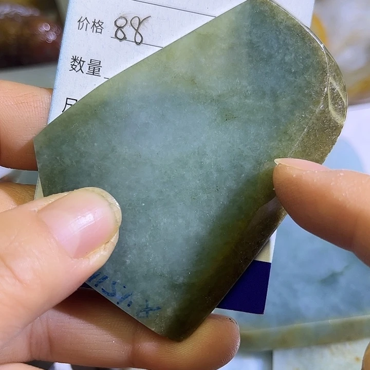 翡翠未镶嵌颈饰翡翠A货一手货源