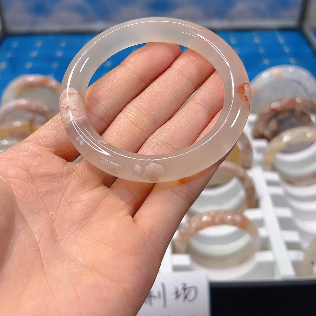 玛瑙/玉髓手镯未镶嵌杭****润53