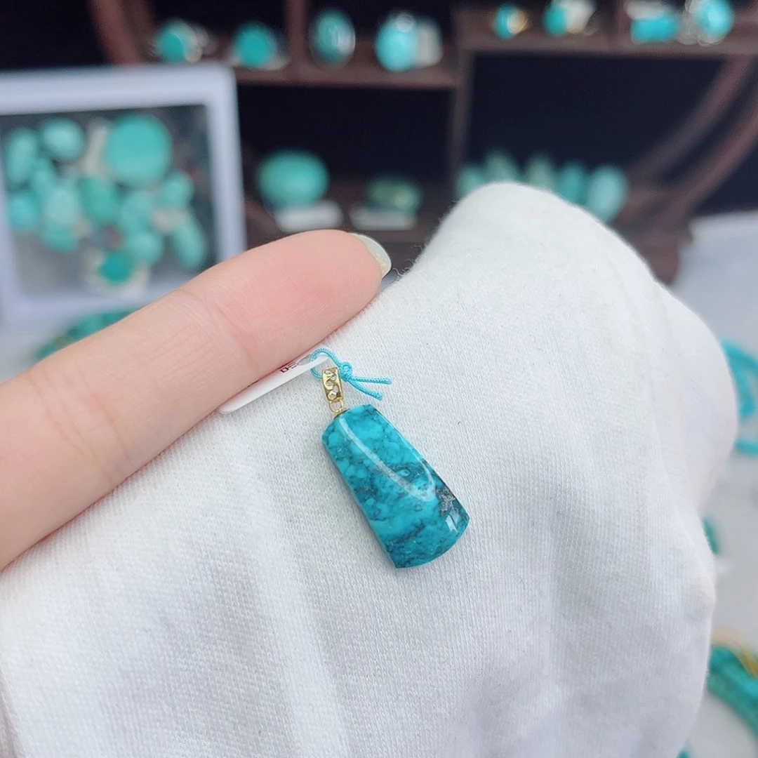 绿松石18K金镶嵌绿松石