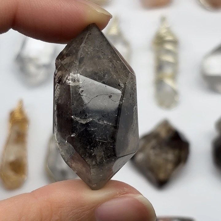 水晶未镶嵌颈饰闪灵钻43mm+