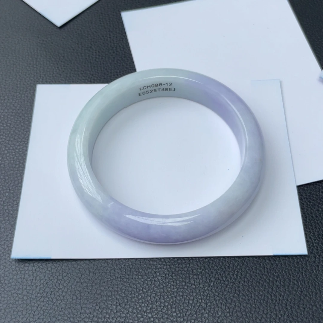 翡翠手镯未镶嵌果***糖正圈