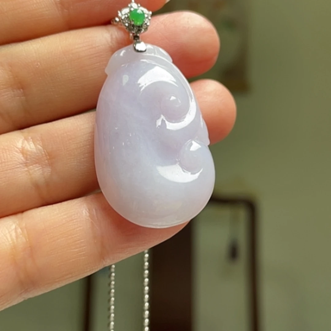 【闪购商品】吊坠(不含链)18K金镶嵌翡翠