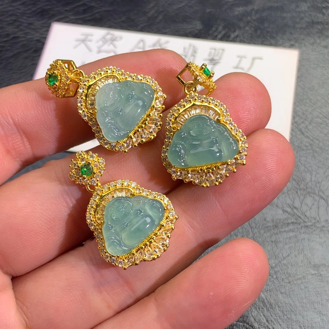 翡翠颈饰未镶嵌佛公