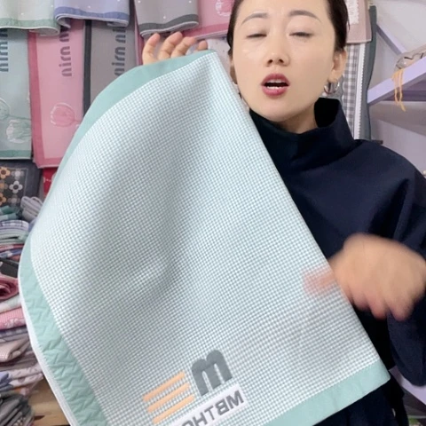 棉特价绿色小字母