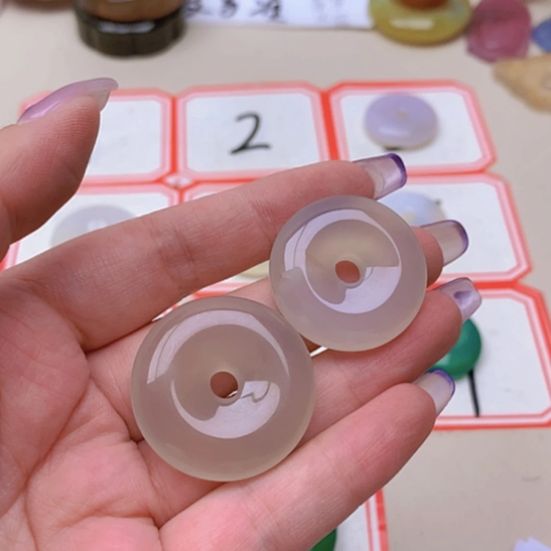 【闪购商品】玛瑙/玉髓未镶嵌珠宝半成品常****发