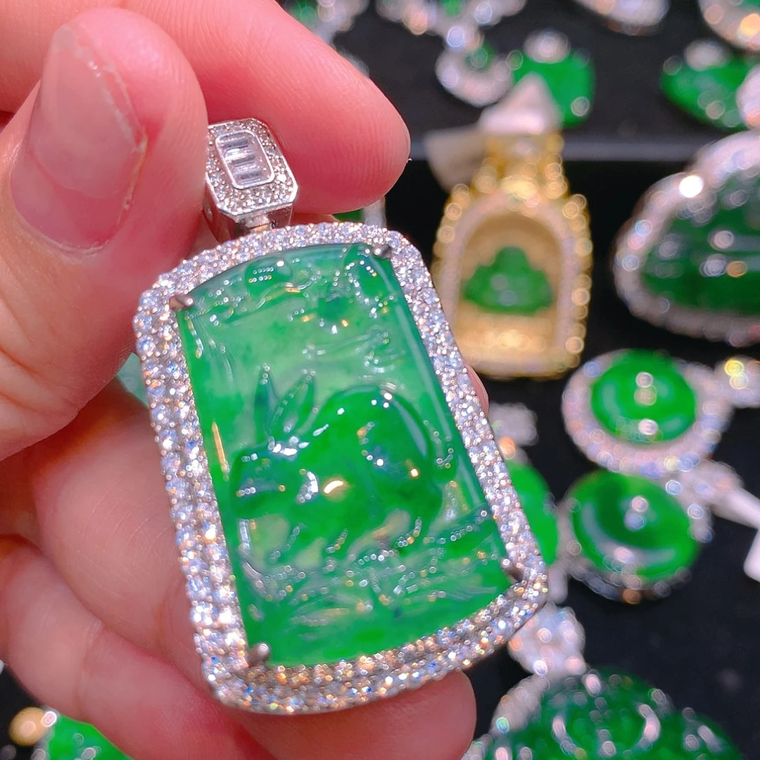 翡翠未镶嵌颈饰翡翠