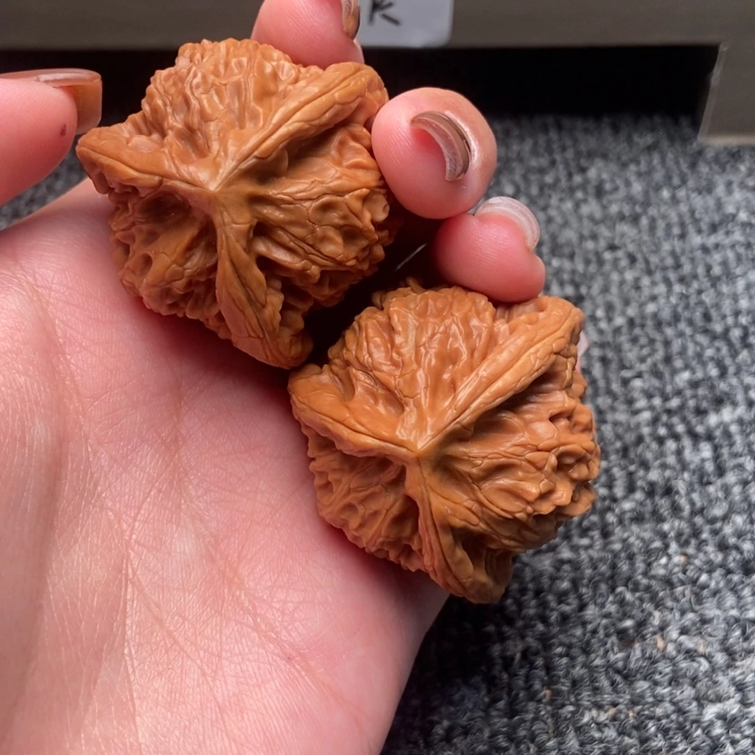 ****木质类宫灯正奔一对