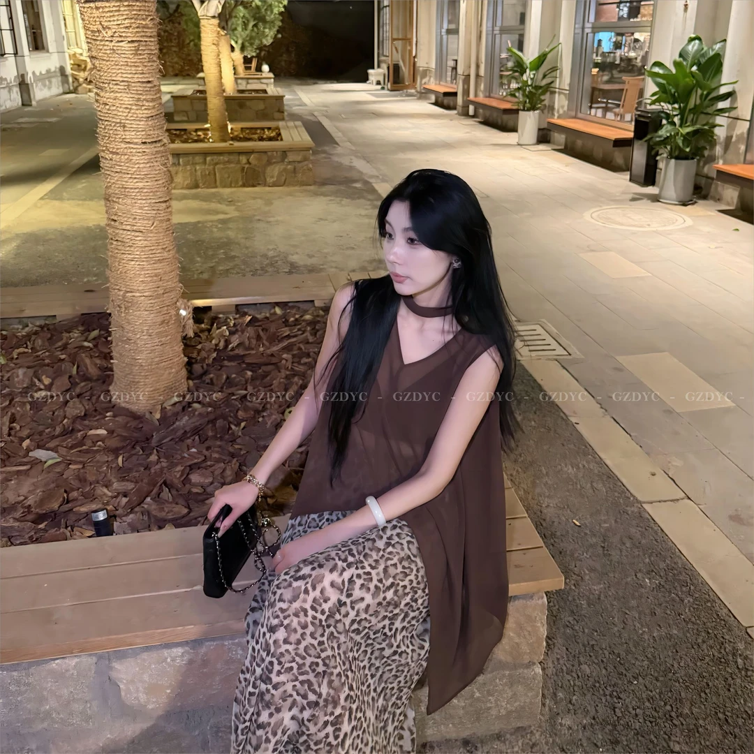 【鸽子的衣橱】羽蝶翩翩 夏季V领宽松时尚纯色简约前后两穿百搭衬衫