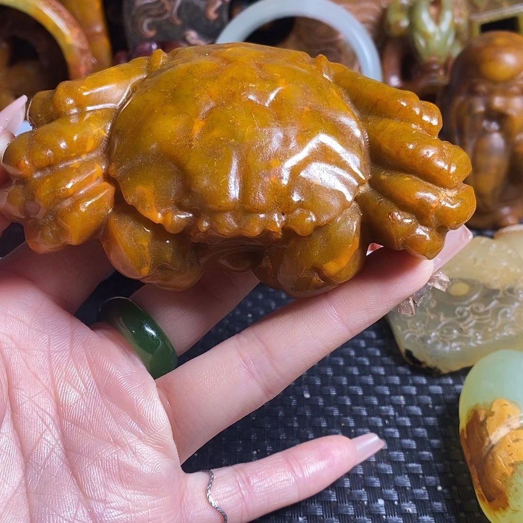 岫岩老玉（透闪石质玉）未镶嵌珠宝奇石