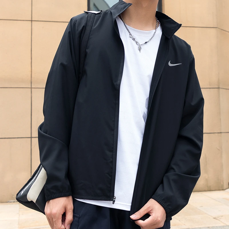 NIKE耐克男装梭织夹克新款户外健身训练运动服黑色休闲外套FB7500