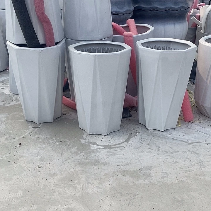 白八方中口24高33福利