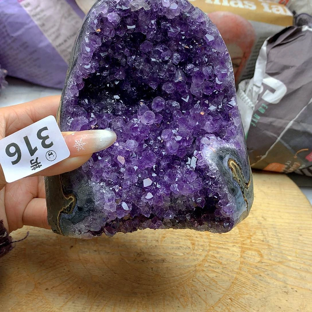 紫晶大型摆件（非配饰）未镶嵌