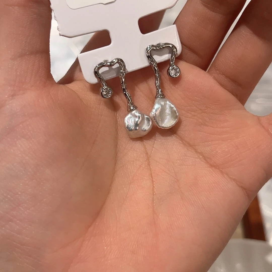 合金淡水珍珠耳饰