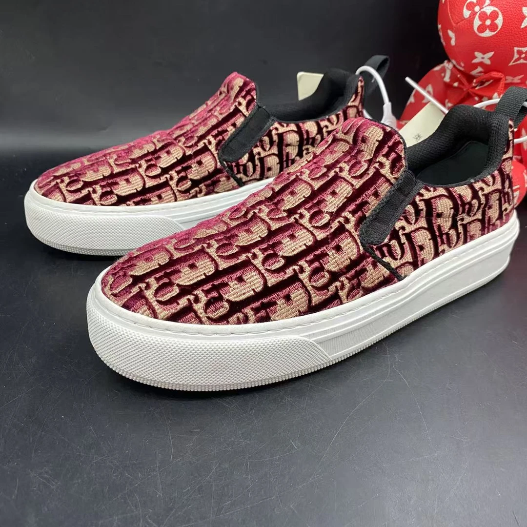 95新 DIOR/迪奥 酒红色刺绣老花一脚蹬38.5欧码ddm1827