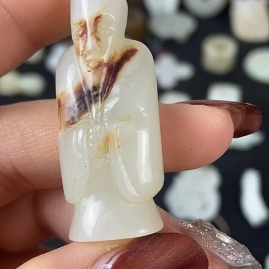 和田玉（糖玉）未镶嵌挂件