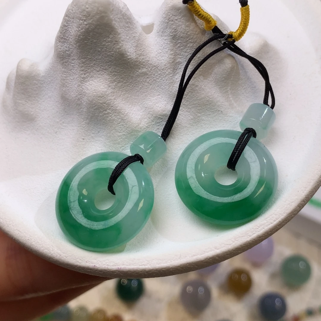 半***糖定制翡翠未镶嵌湖水绿甜甜圈一对 破例鉴赏24小时