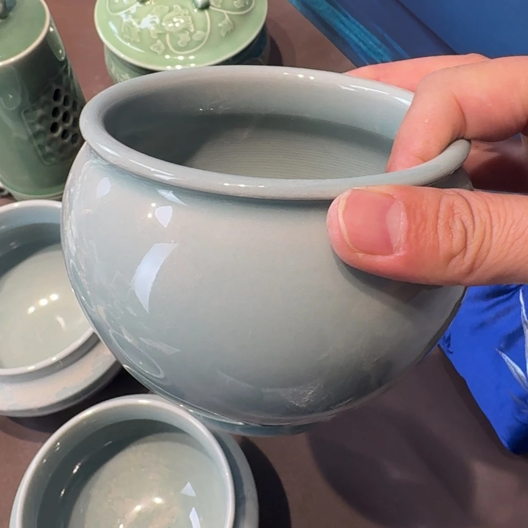 杯龙泉青瓷茶具微瑕