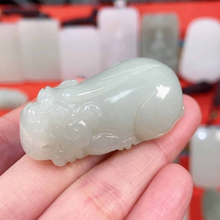 【闪购商品】颈饰未镶嵌和田玉