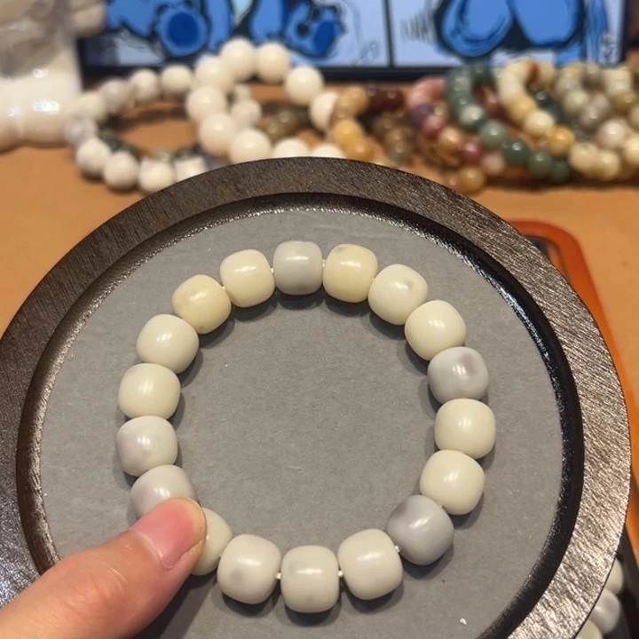 吊坠菩提根/象牙果