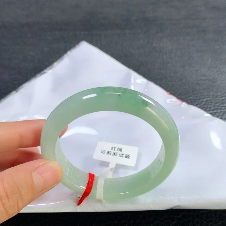 翡翠未镶嵌手镯51圈