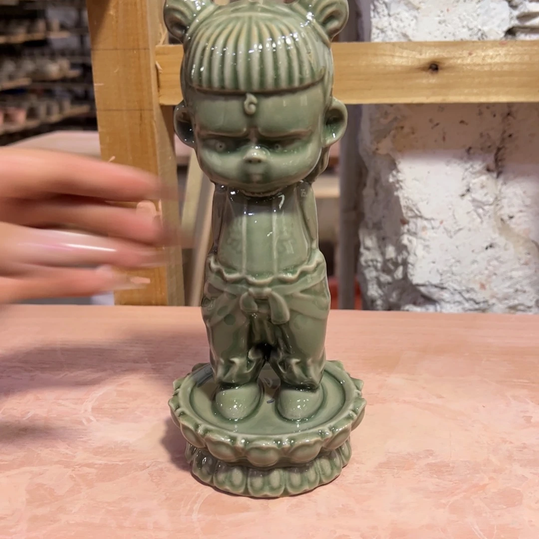 耀州窑青瓷微瑕哪吒1只（莲台）