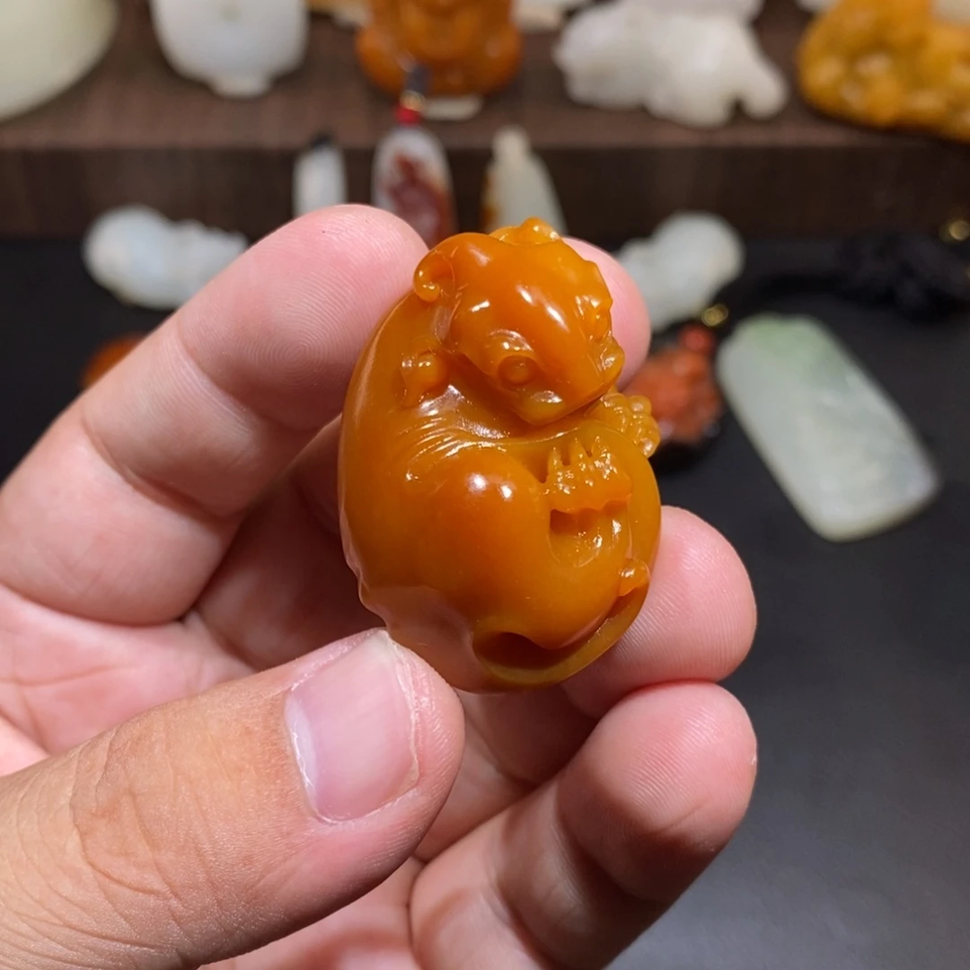 和田玉（糖玉）未镶嵌挂件启*