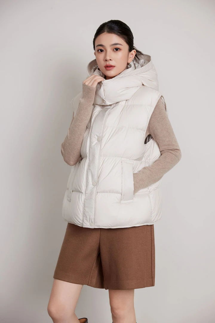 【漫广】25款秋冬新款潮流高端时尚百搭加厚保暖90白鹅绒马甲