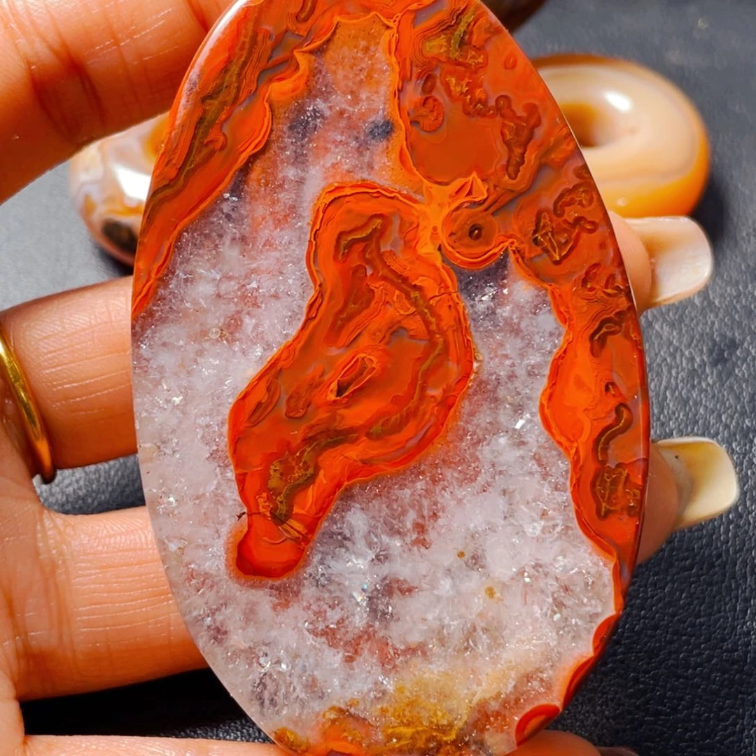 未镶嵌颈饰玛瑙/玉髓硬****呸