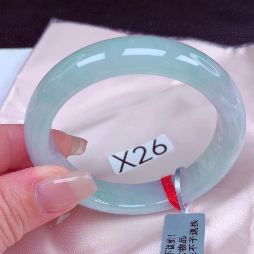 翡翠未镶嵌手镯手镯