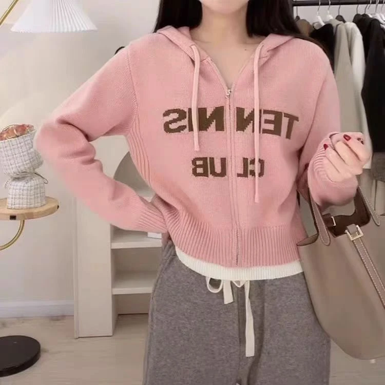 藕粉色秋季减龄字母礼貌休闲针织衫 2024810