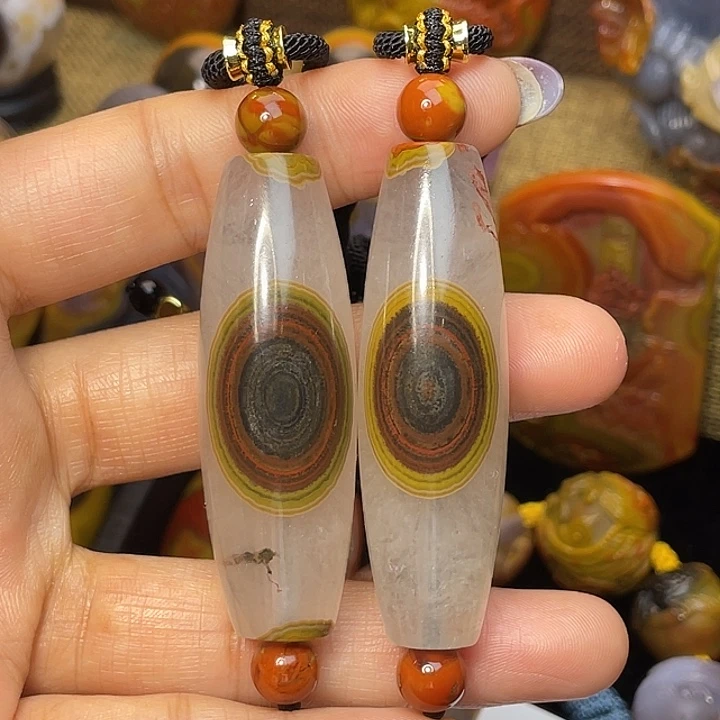 玛瑙/玉髓未镶嵌吊坠(不含链)收藏经典段同料天眼天珠18,000米