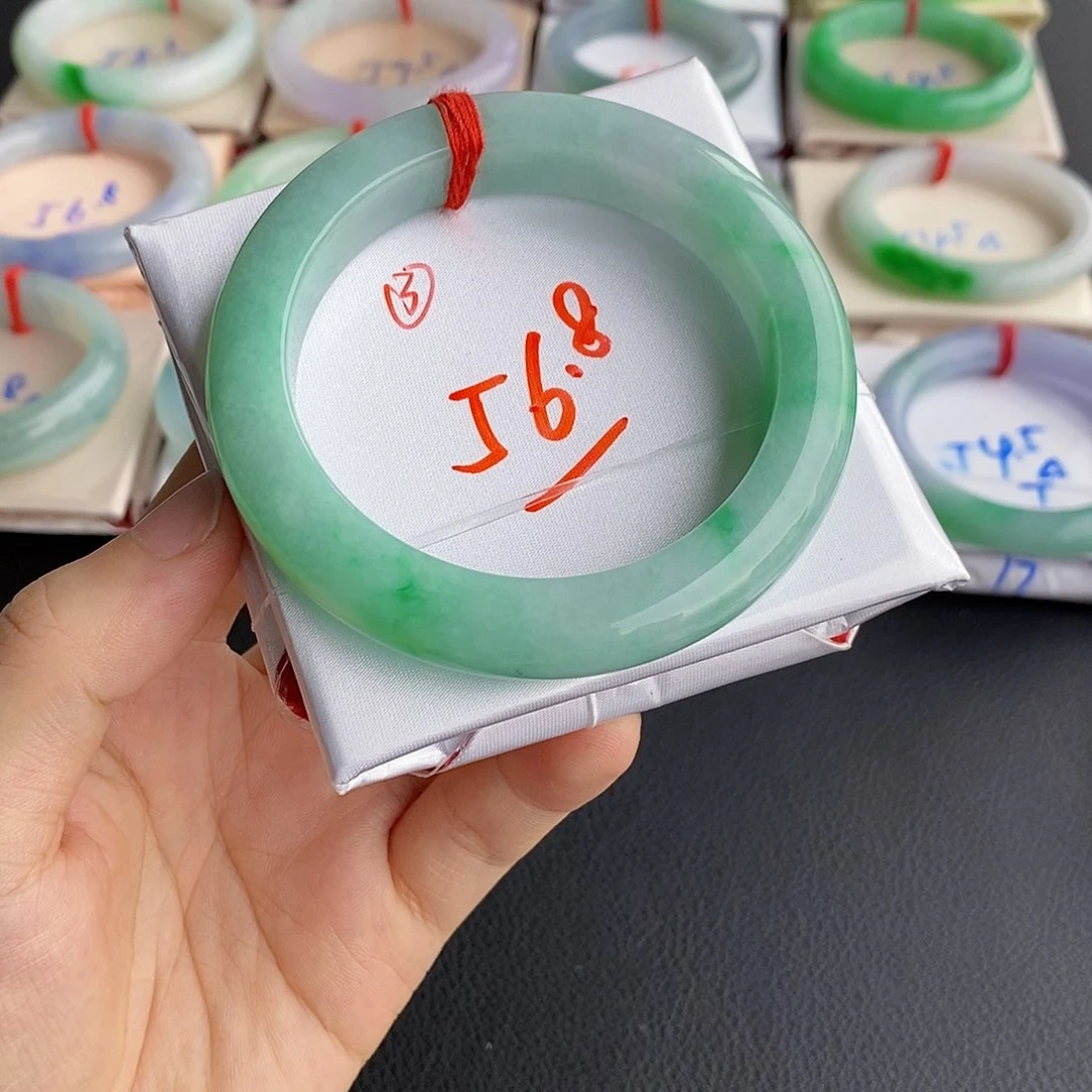翡翠手镯未镶嵌3号