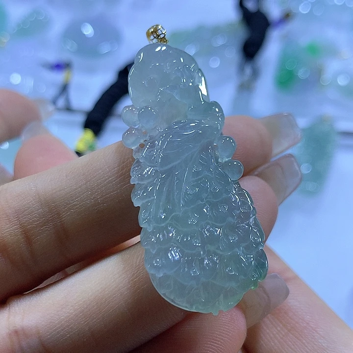 翡翠18K金镶嵌颈饰天然翡翠A货吊坠