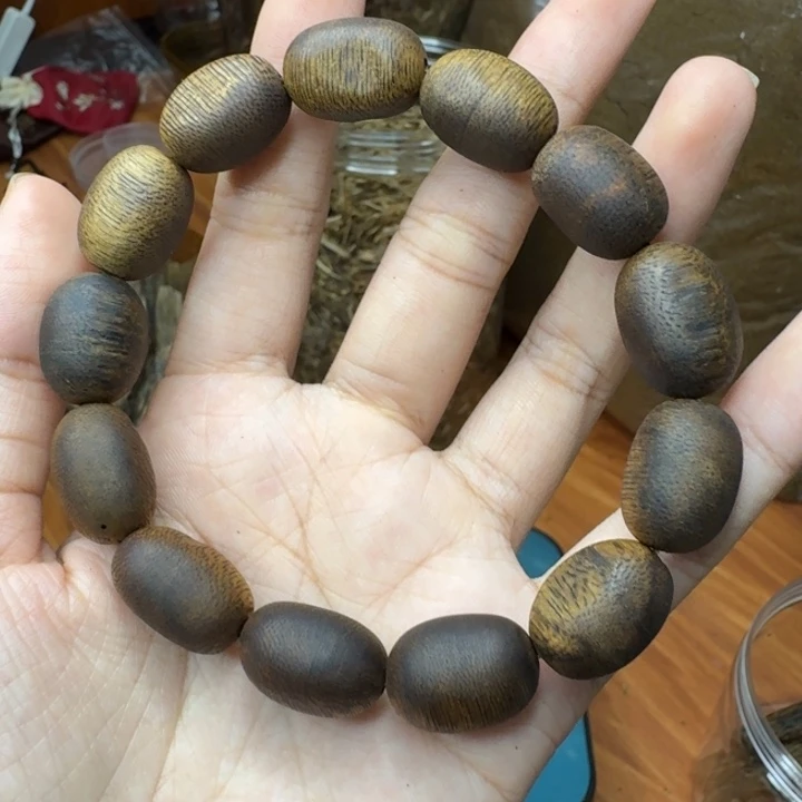 点***金扇子奇楠沉香留疤珠子