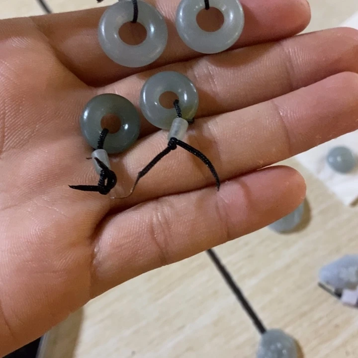 定制翡翠未镶嵌烟*翡翠