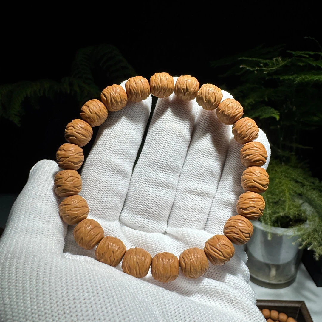 【墨韵出品】猴头核桃精雕{破茧}