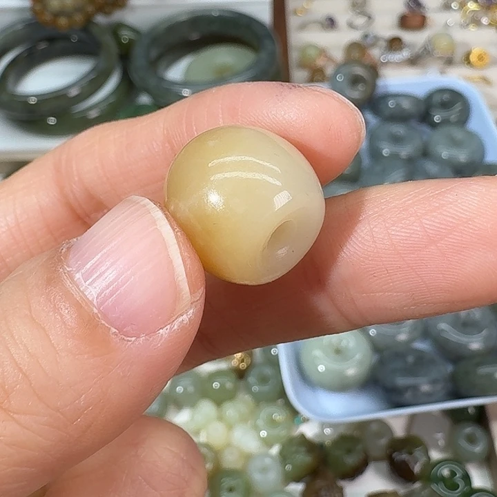 和田玉（糖玉）未镶嵌颈饰13.815.8