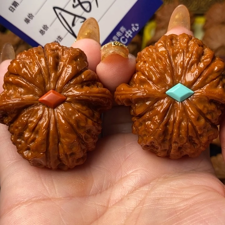 ****⁰把件桃核全品血麒麟