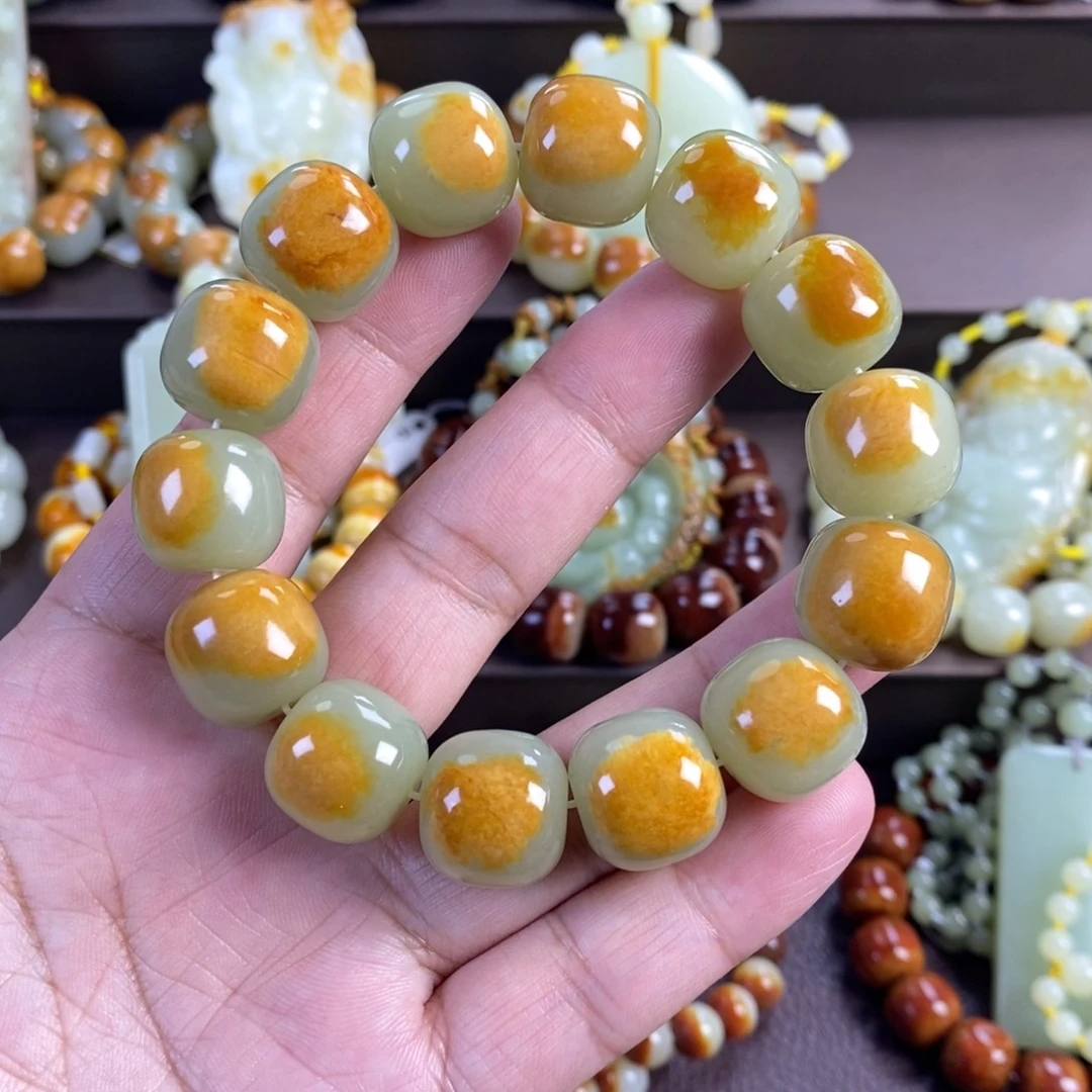 透闪石质玉未镶嵌手串