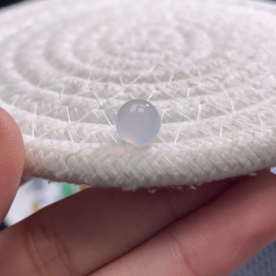 未镶嵌定制翡翠特色冰粉底圆珠卡8.1mm