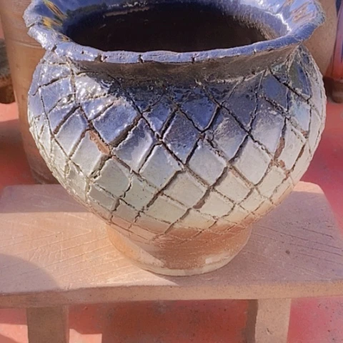 紫砂花盆口18高度18.5瑕疵