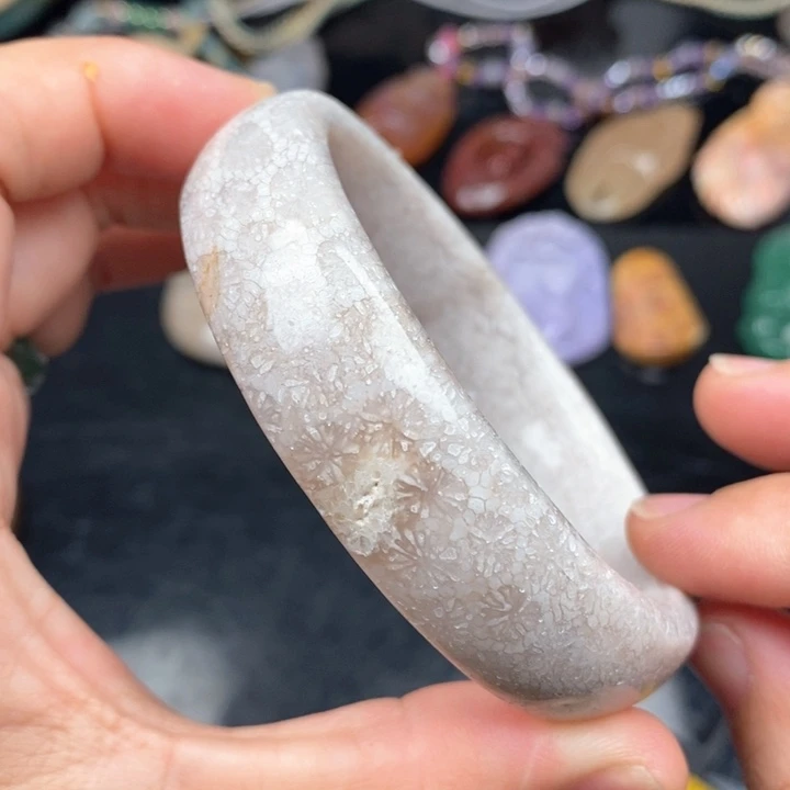 硅化珊瑚（珊瑚玉）手镯未镶嵌61