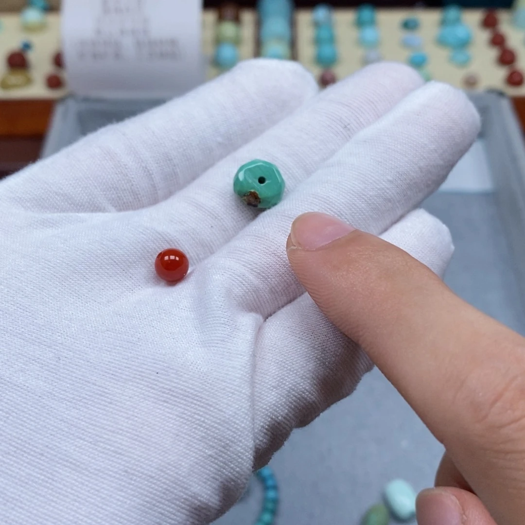 南红玛瑙配饰未镶嵌