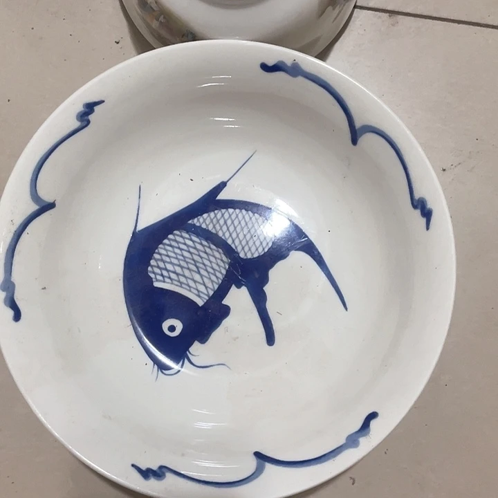瓷片伍****萝寿星碗，鱼碗，库存微瑕