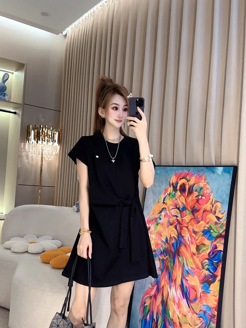 夏季时尚宽松显瘦遮肉洋气中长款连衣裙