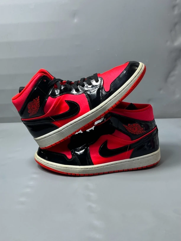 43码 9新/air jordan1黑红/板鞋 公价829