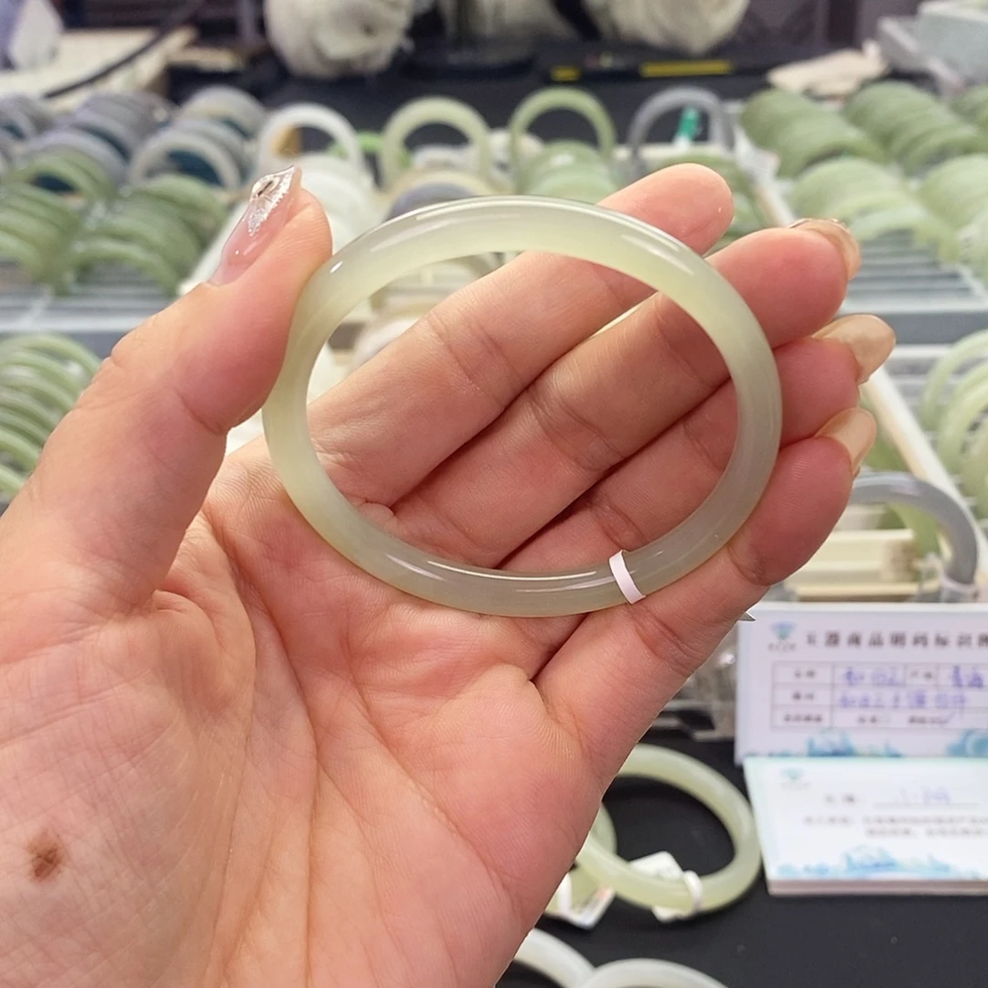 和田玉未镶嵌珠宝奇石54